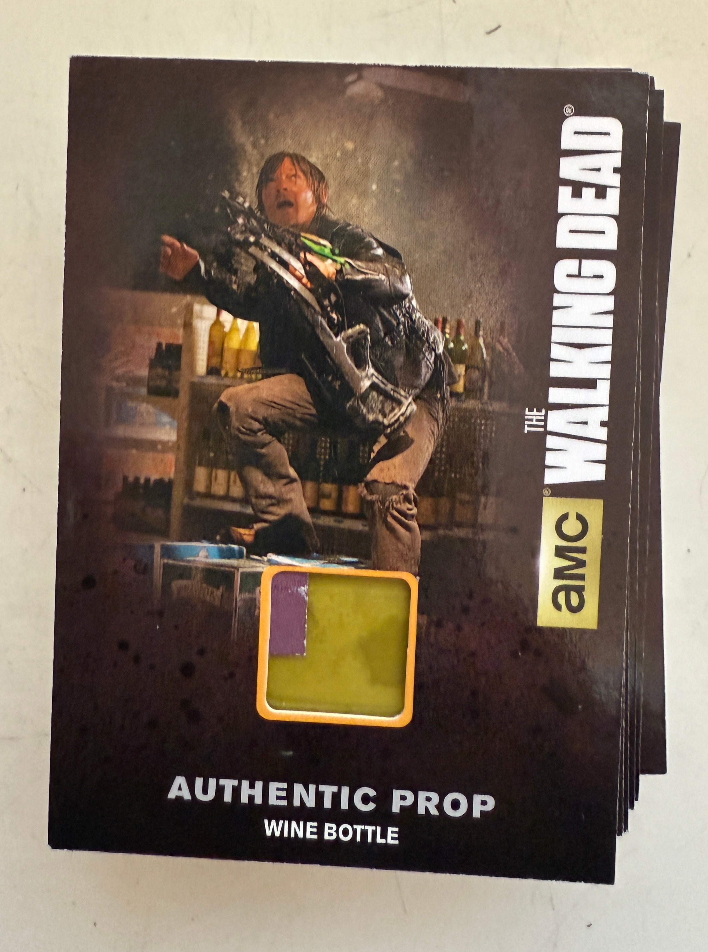 Walking Dead TV show great 15 memorabilia insert cards lot deal!