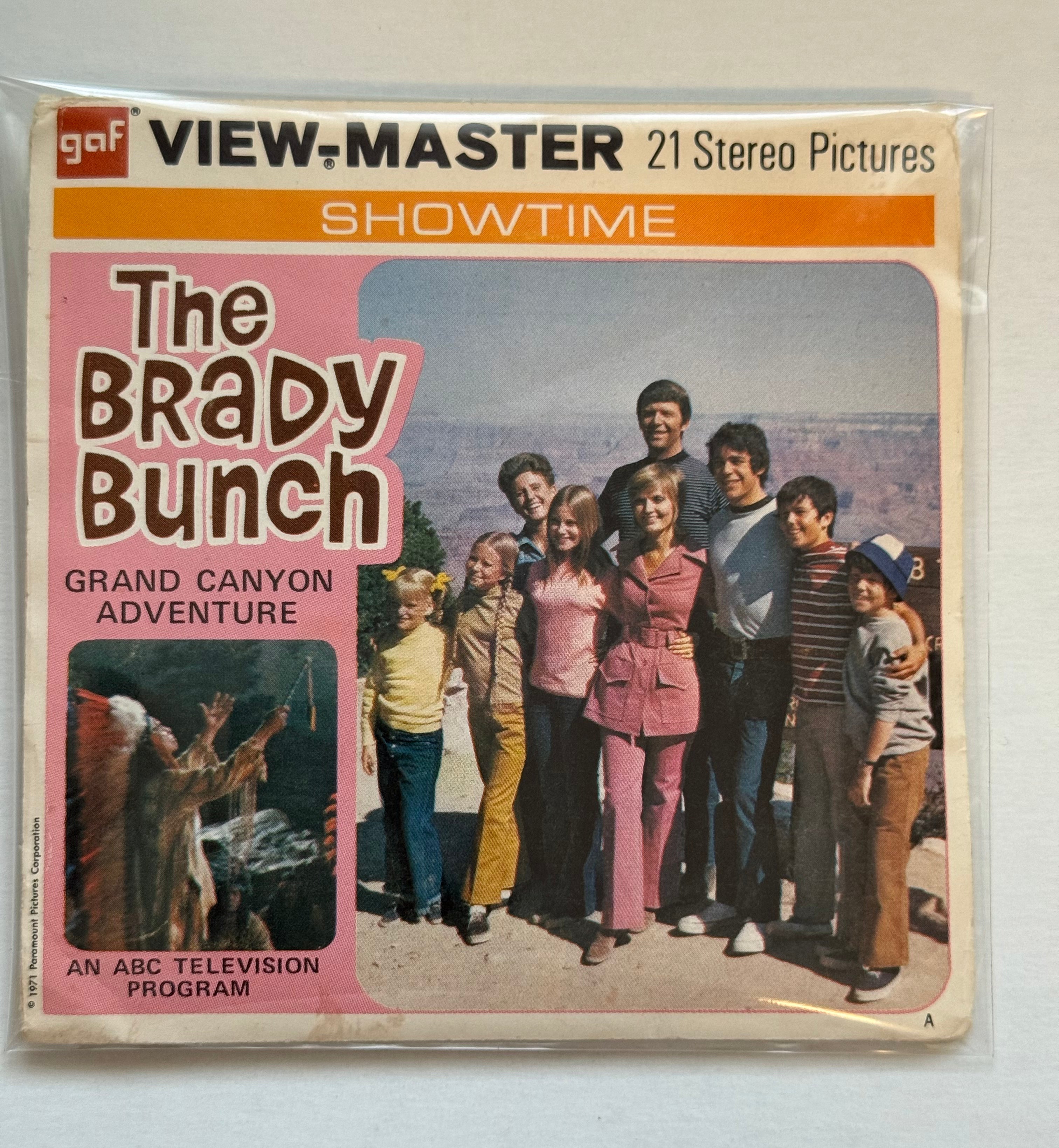 Brady Bunch TV show view master packet with reels and booklet 1971