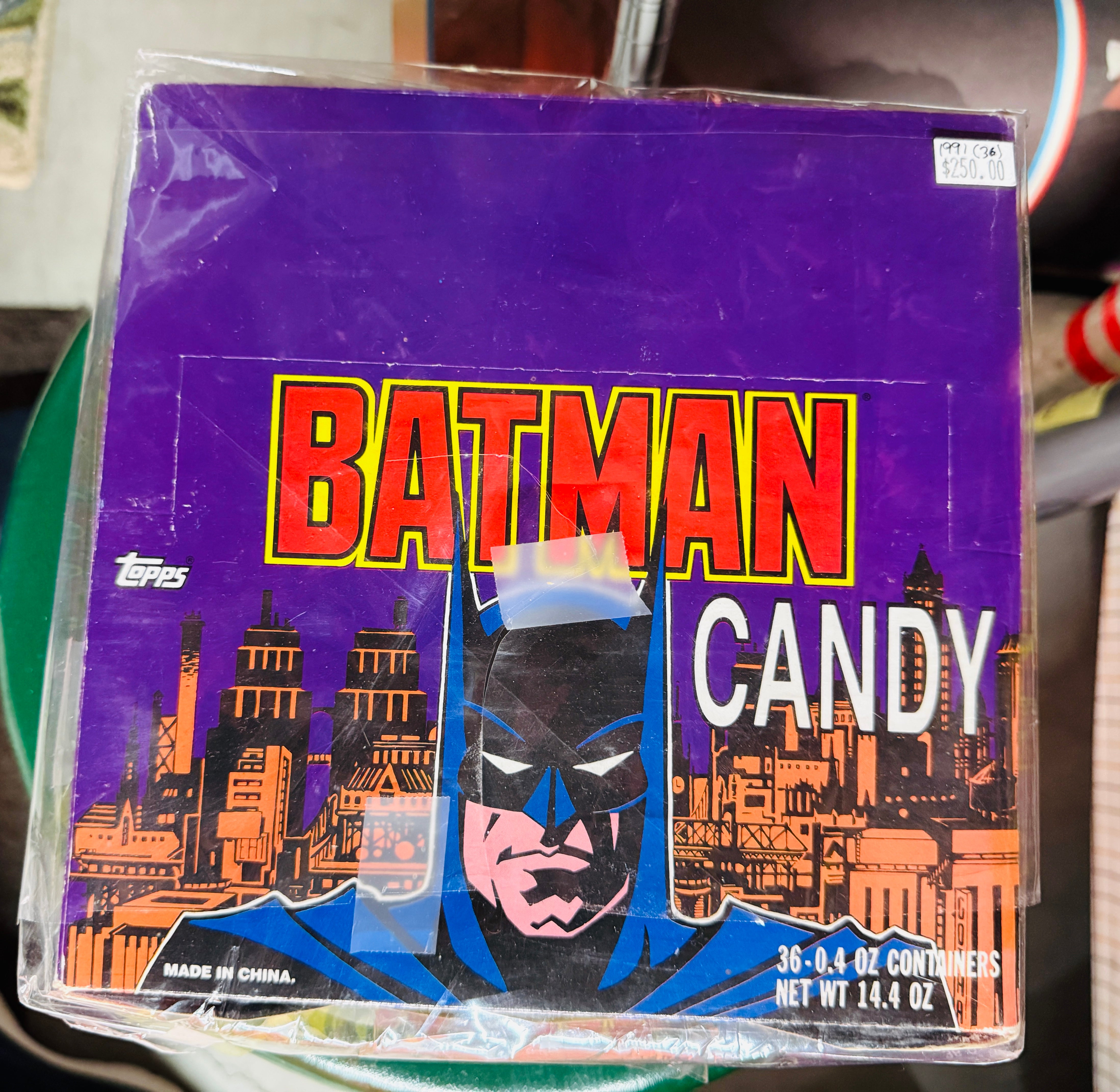 Batman rare box 36 Batman heads with Candy, 1991