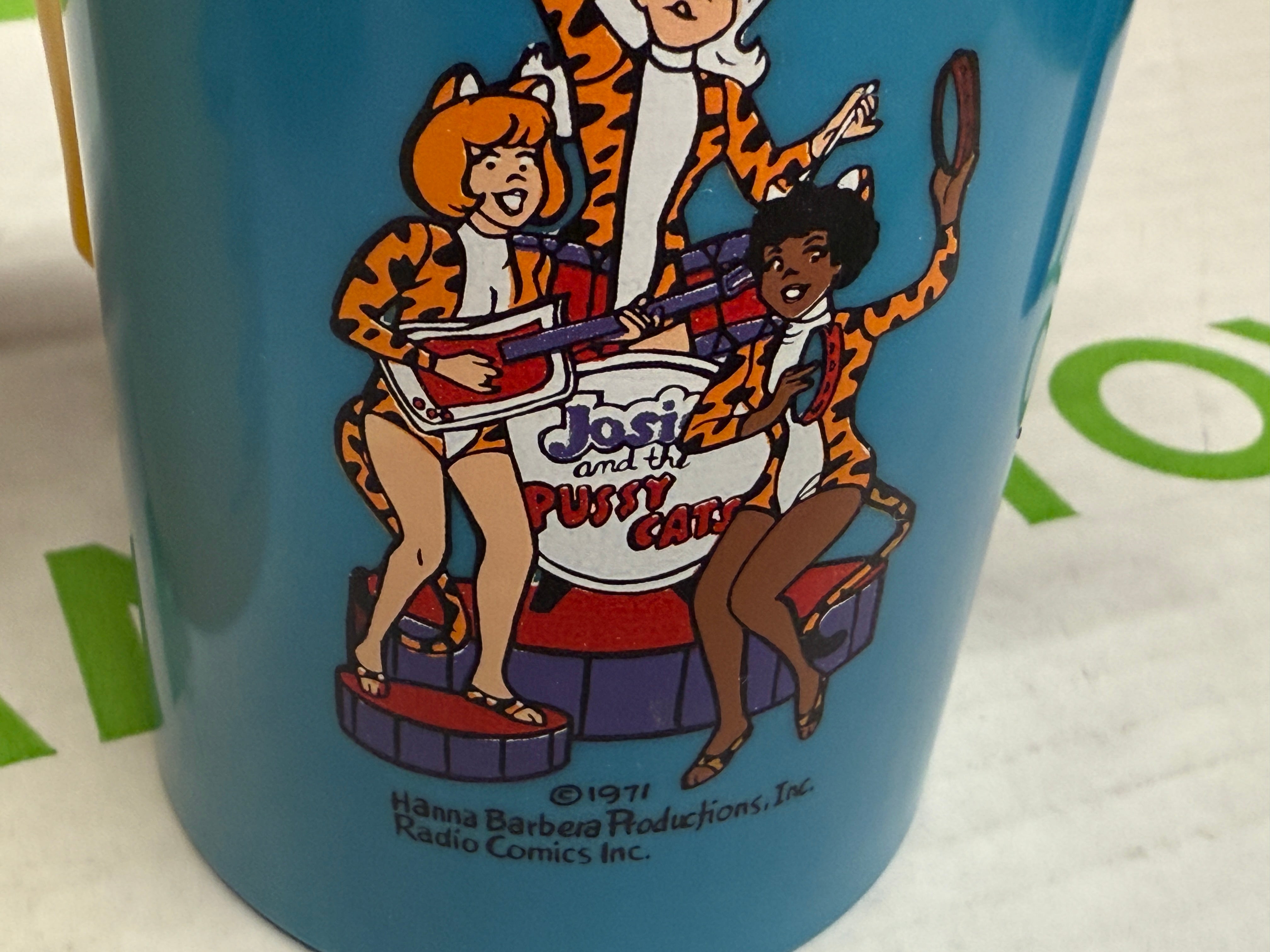 Josie and the pussycats two rare plastic mugs 1971