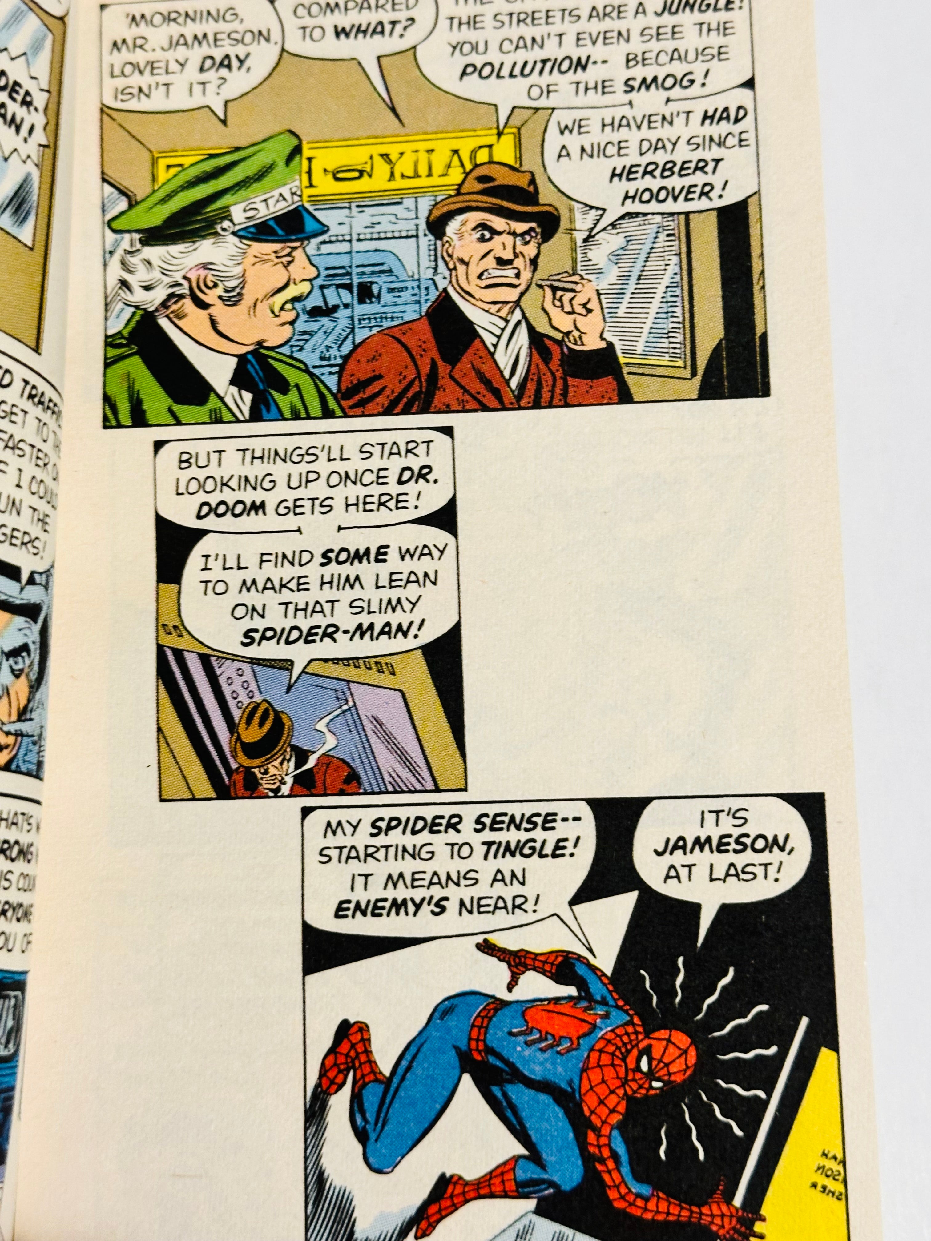 Amazing Spider-Man vintage comic pocket book 1980