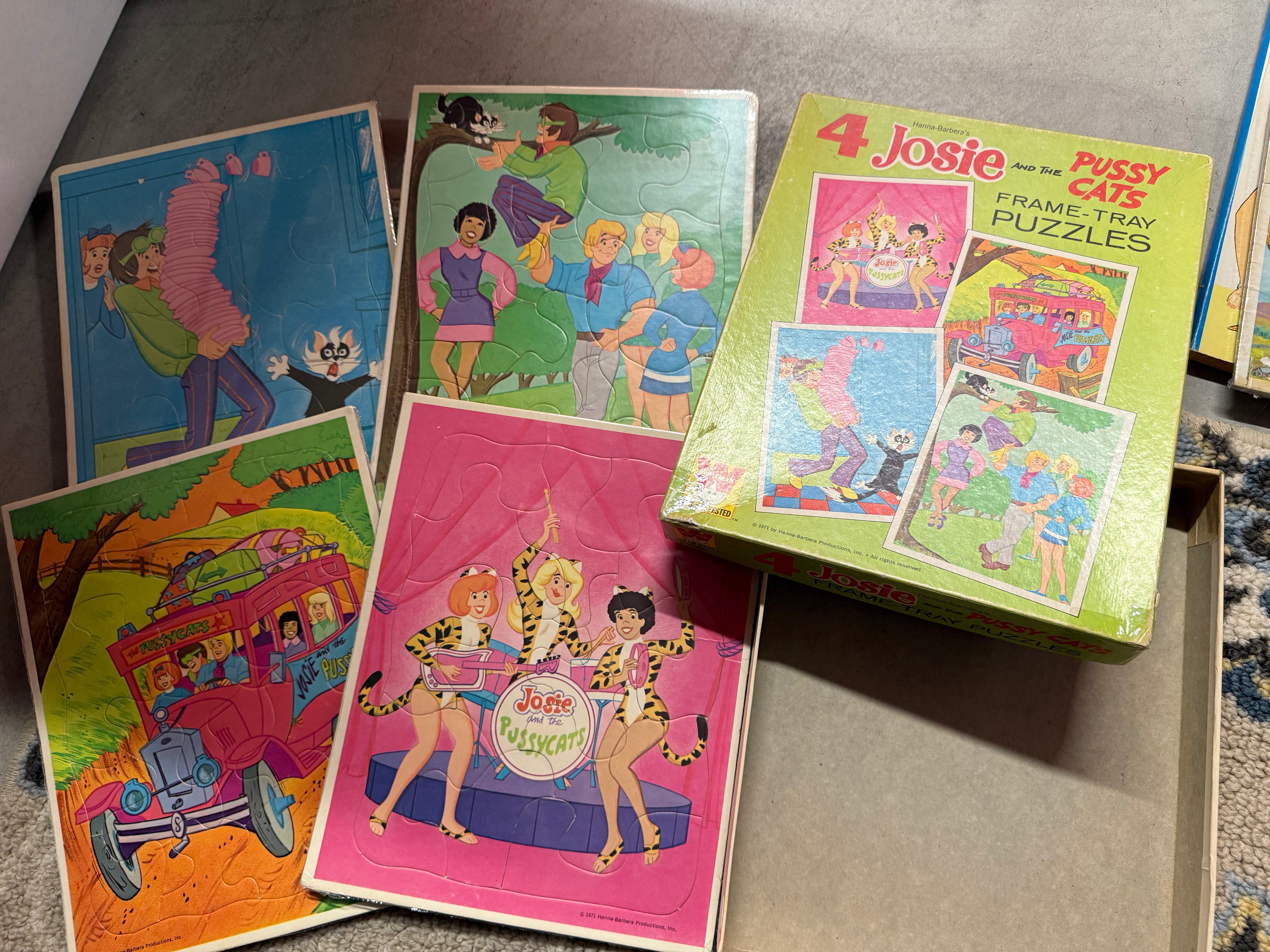 Josie and the pussycats 4 trayed puzzles with box 1971