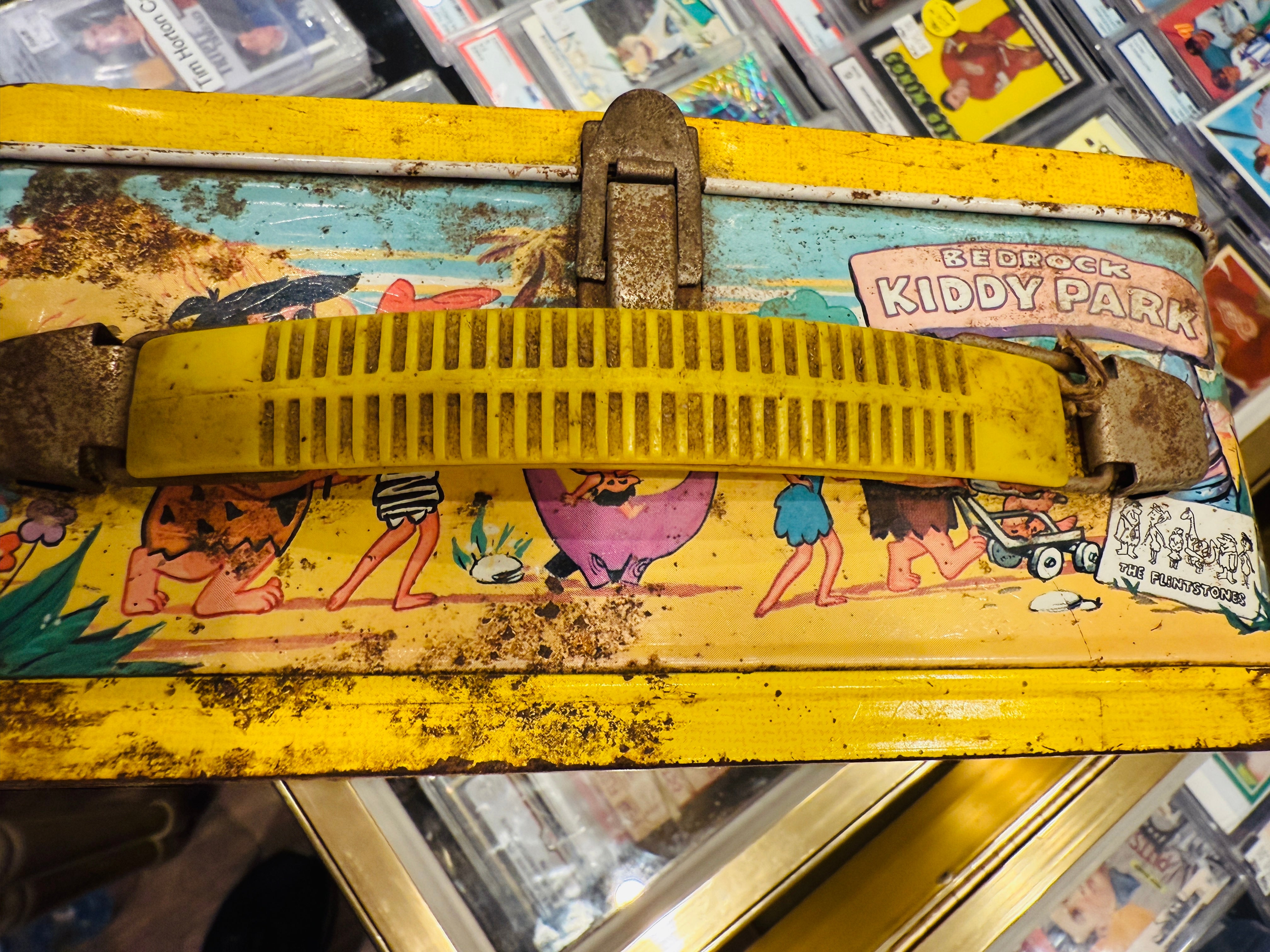 Flintstones vintage metal lunch box 1964