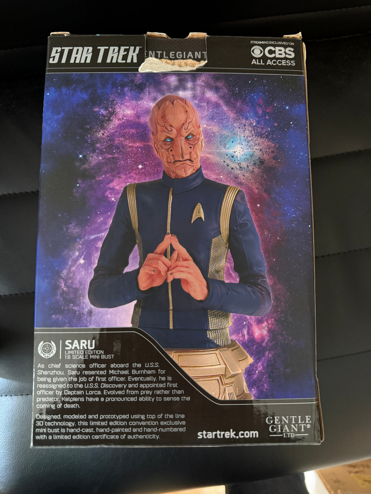 Star Trek discovery rare Limited issued  Saru bust with rare card in box from 2018