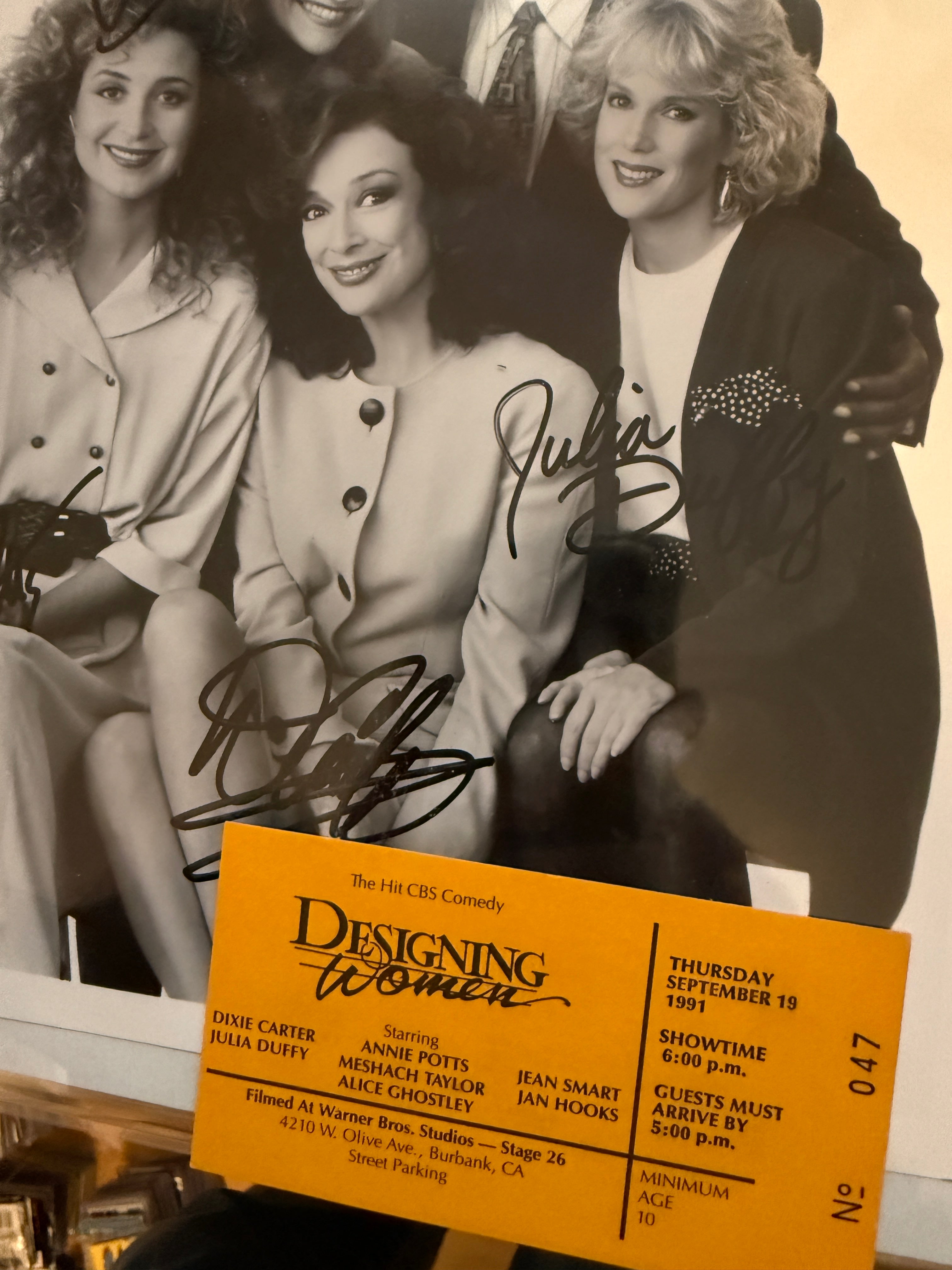 Designing women TV show rare multi cast autograph signed photo with COA plus original studio episode taping ticket
