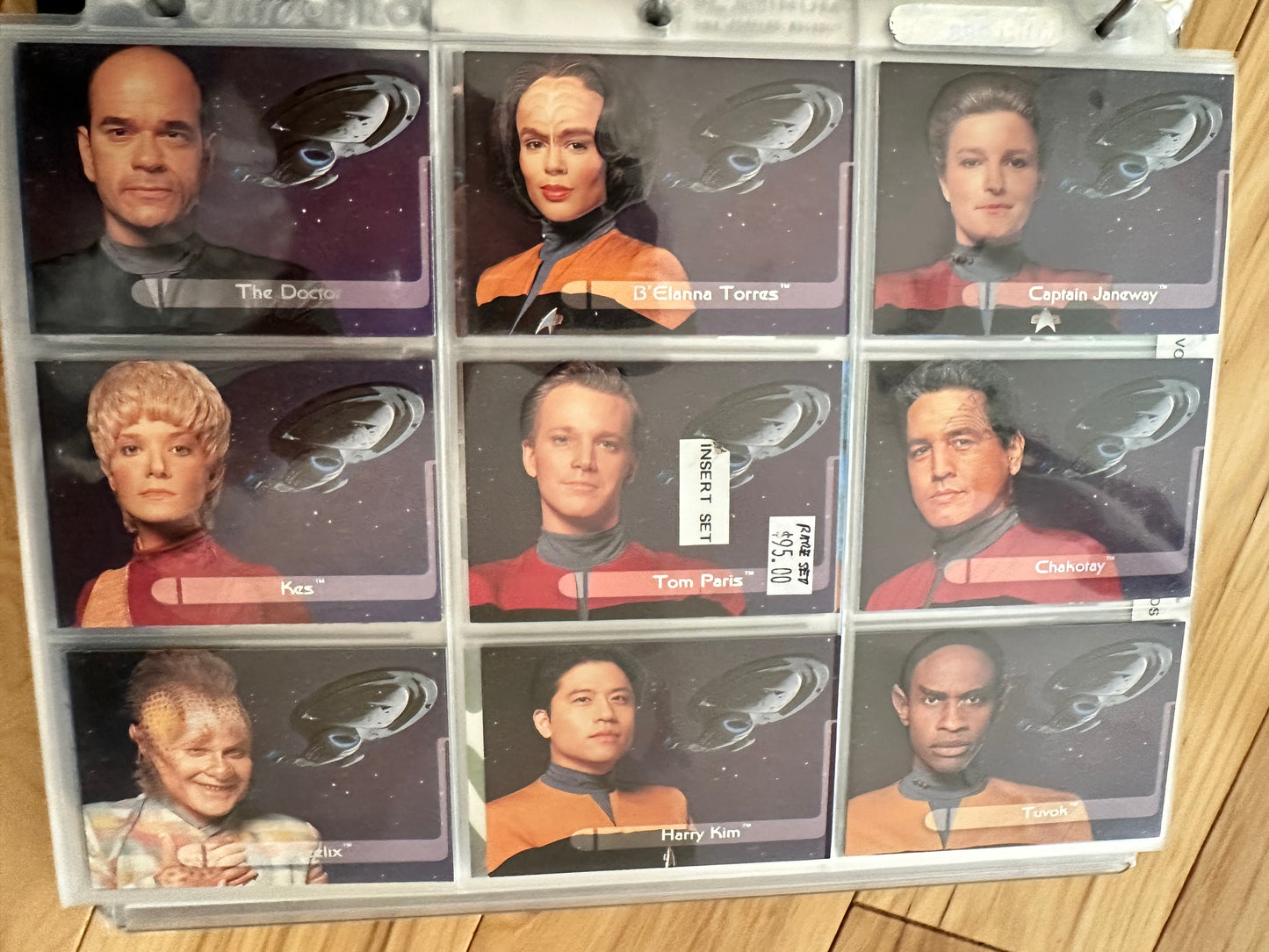 Star Trek Voyager regional issued rare embossed insert cards set 1990s