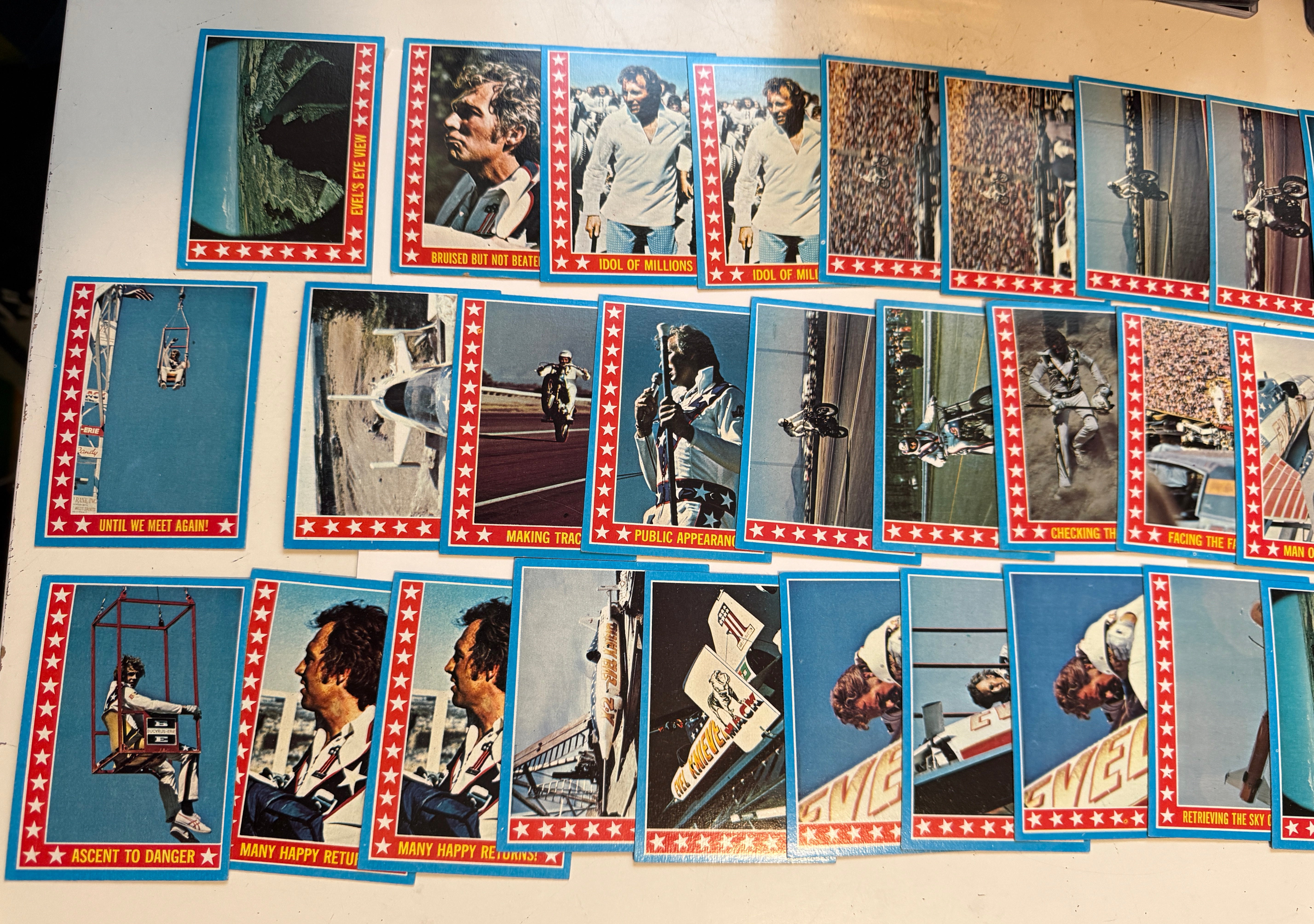Evel Knievel 29 cards lot deal 1974