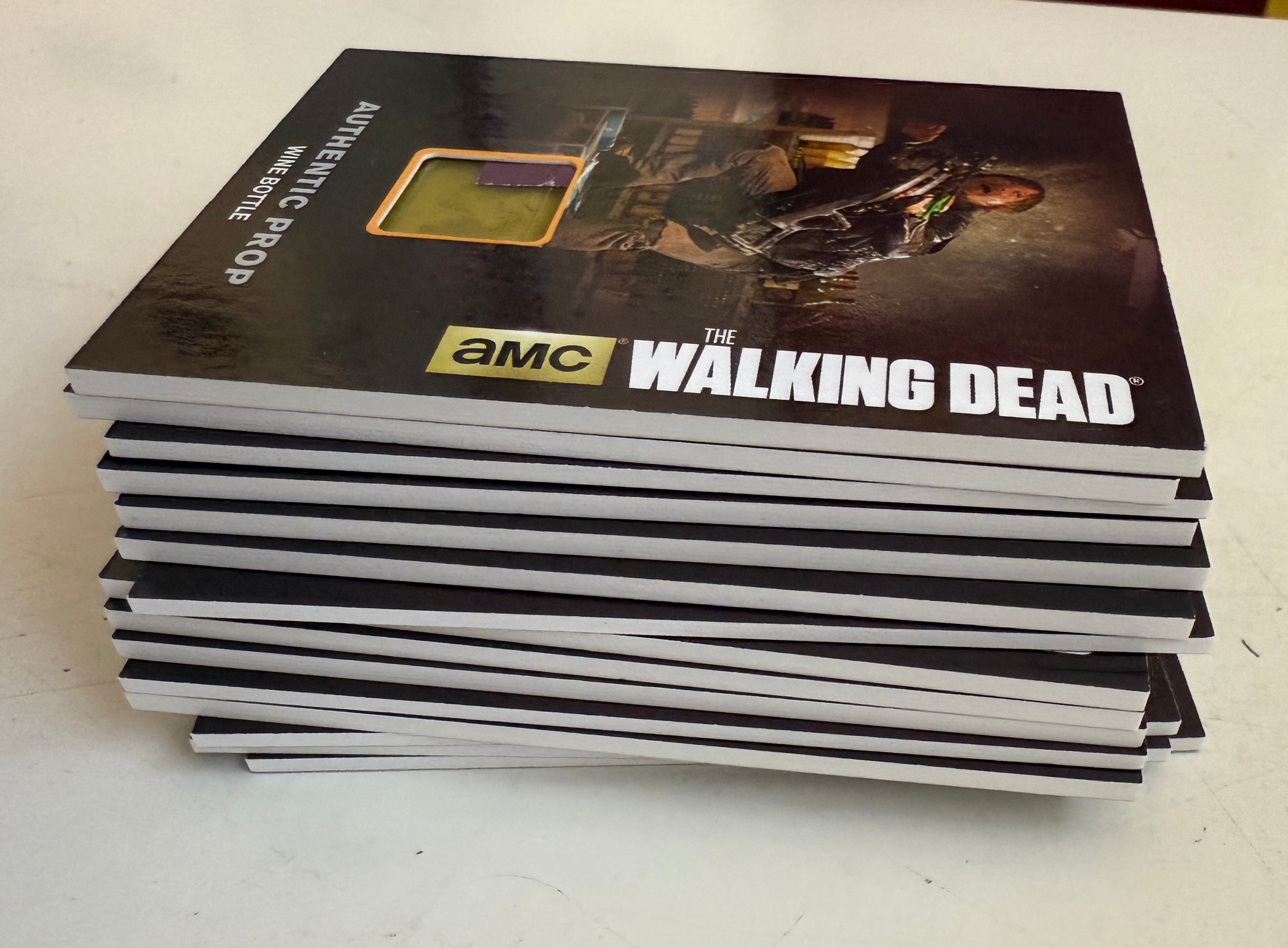 Walking Dead TV show great 15 memorabilia insert cards lot deal!