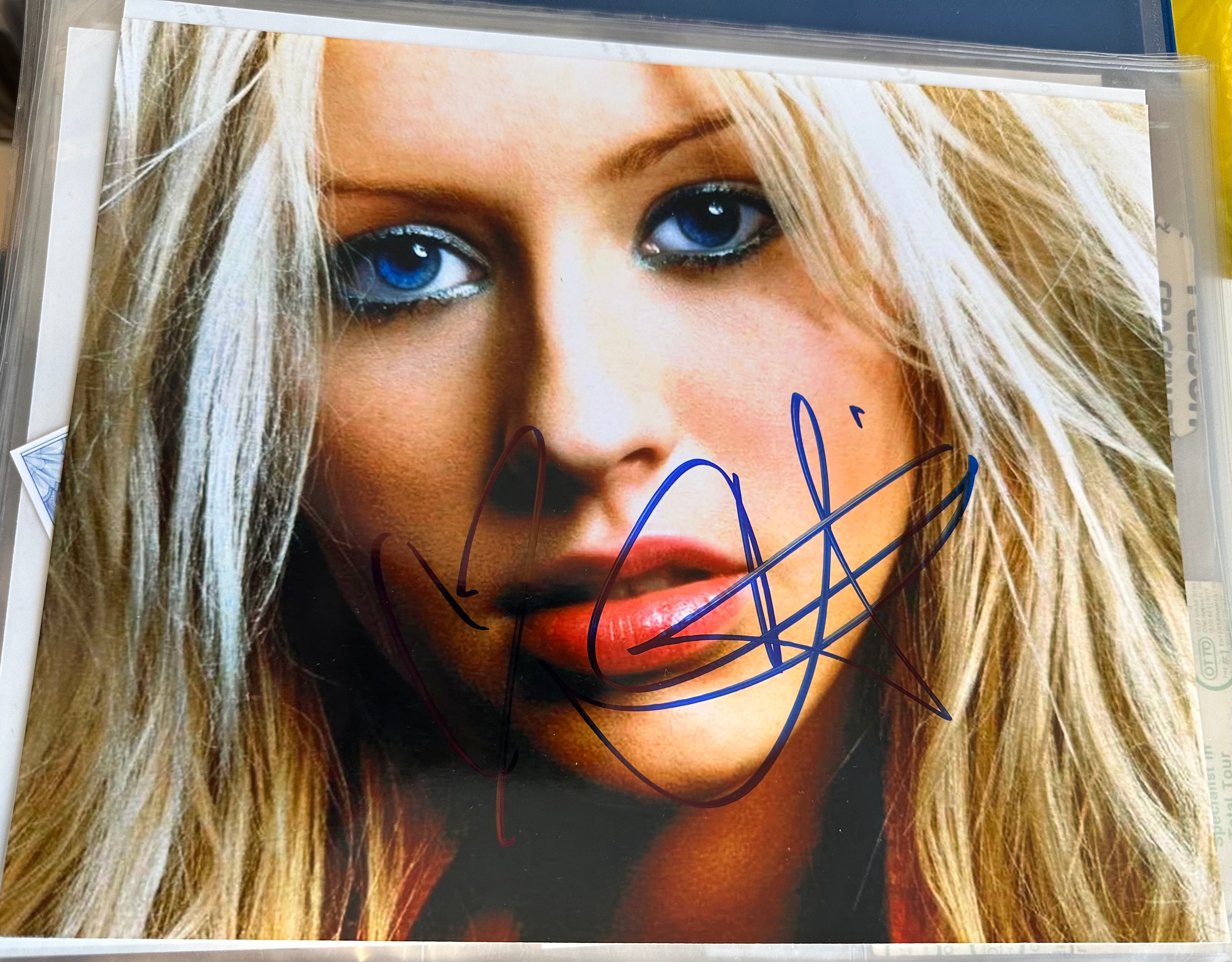 Christina Aguilera rare autographed8x10 photo with COA