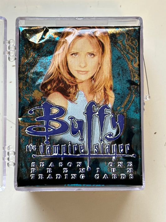 Buffy the Vampire Slayer TV show rare series one card set with wrapper 1998